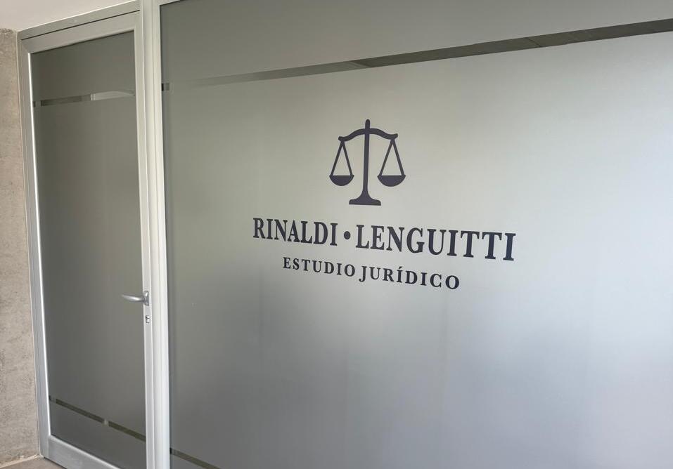 Son abogados con 30 años de trayectoria y apuestan a Funes con un moderno estudio con servicios integrales